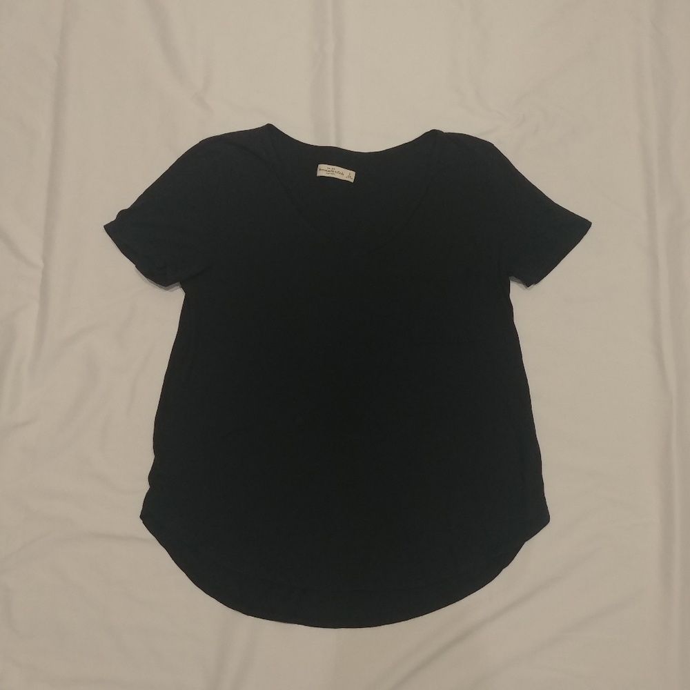 Abercrombie & Fitch Sunwashed Pocket Tee Dark Navy Blue (black?)V-neck T Shirt S